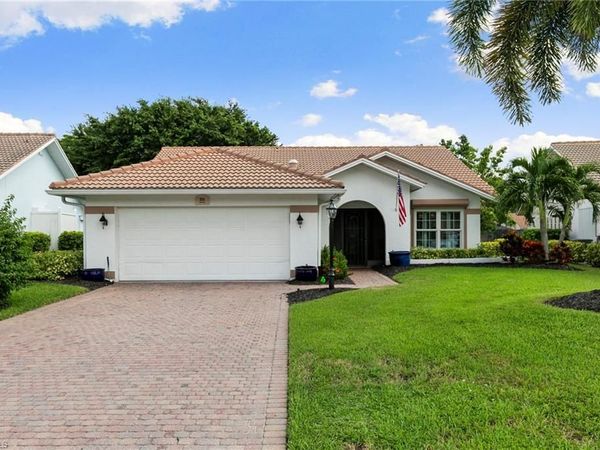 221 Kings WAY , NAPLES, FL 34104