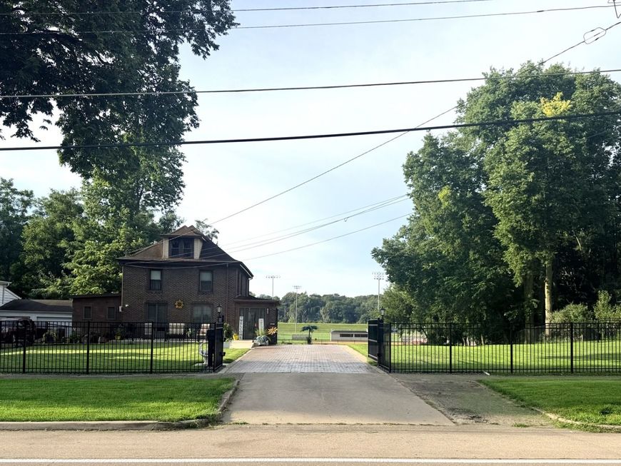 Main Photo