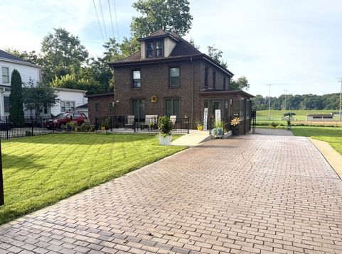 Main Photo