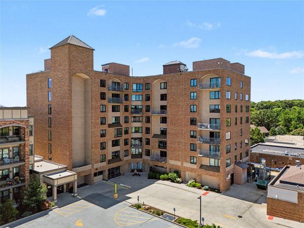 2200 Hamilton Drive, Unit 503, Ames, IA 50014