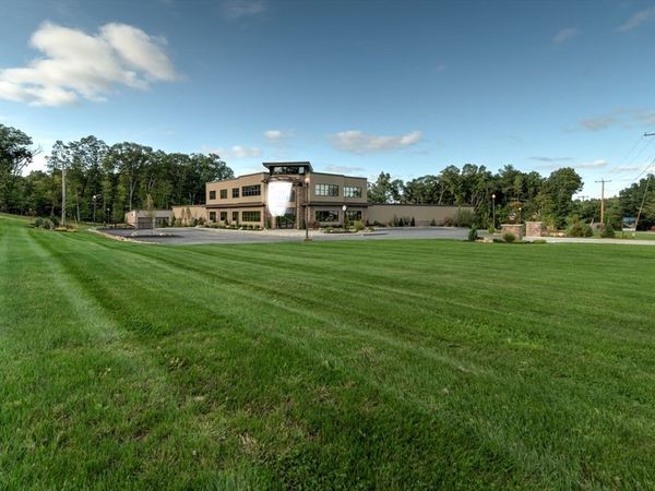 2302 Turnpike St, North Andover, MA 01845