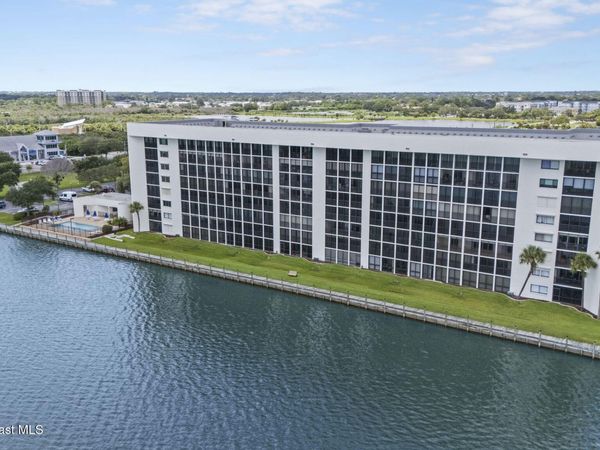 300 S Sykes Creek Parkway , Unit 105, Merritt Island, FL 32952