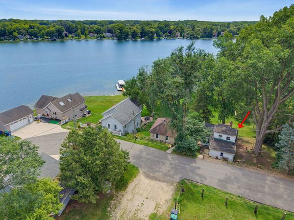 2485 N Wallace Lake Dr, Trenton, WI 53090