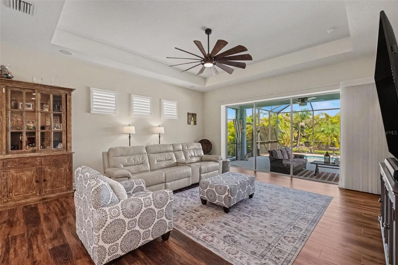 4502 Renwick Drive , Parrish, FL 34219 Photo
