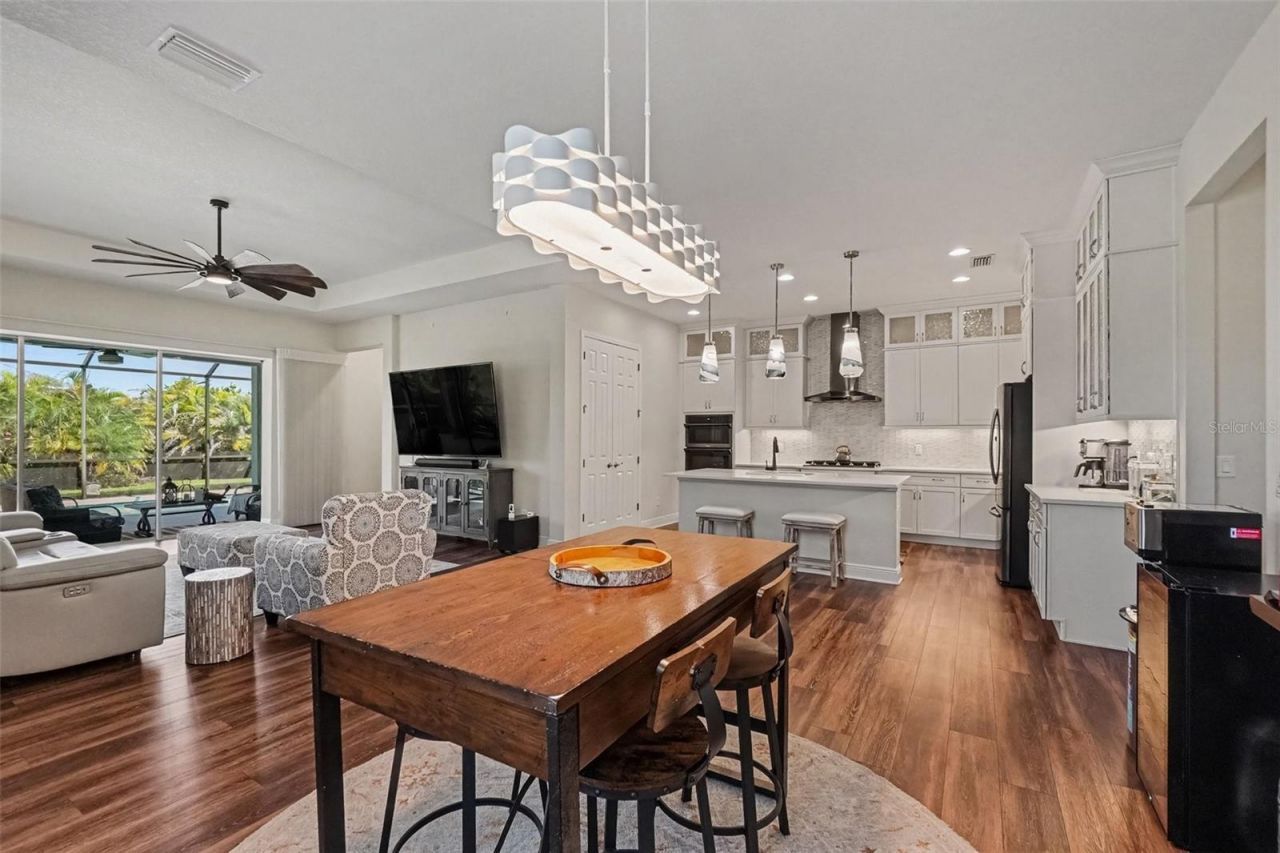 4502 Renwick Drive , Parrish, FL 34219 Photo