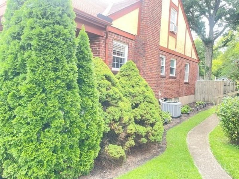 1317 W North Bend Road, College Corner, OH 45224 Photo 6