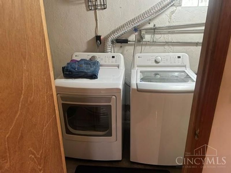 1317 W North Bend Road, College Corner, OH 45224 Photo 68
