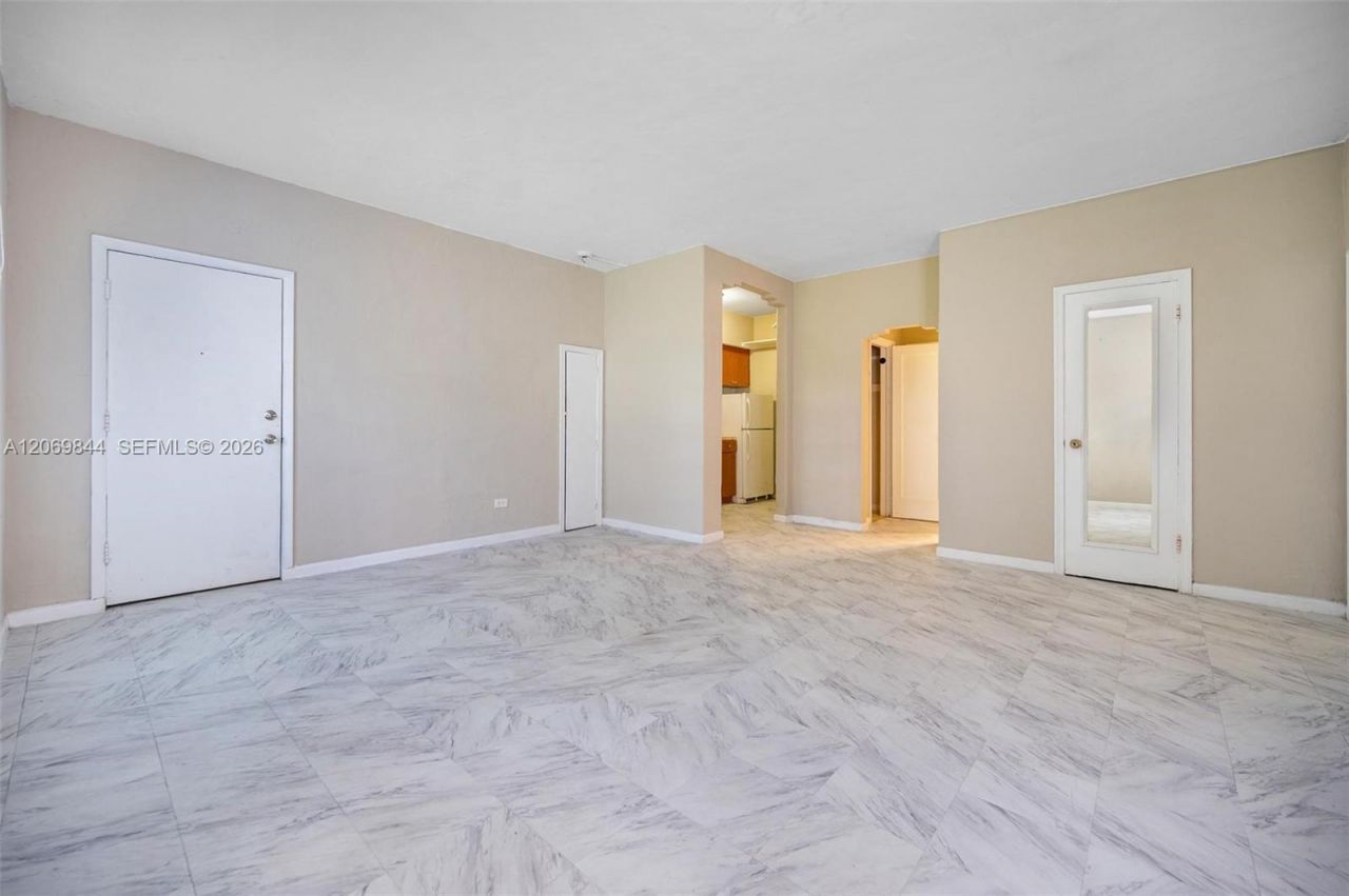 825 Alton Rd , Unit 2, Miami Beach, FL 33139 Photo