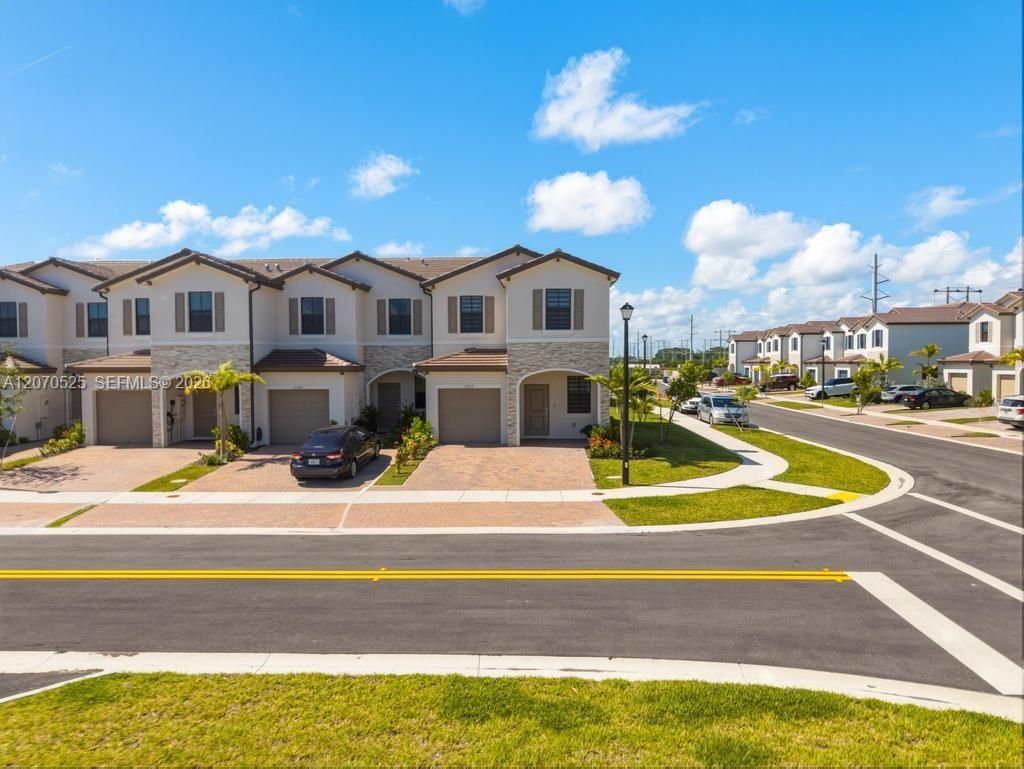 13332 SW 234th Ter, Homestead, FL 33032 Photo