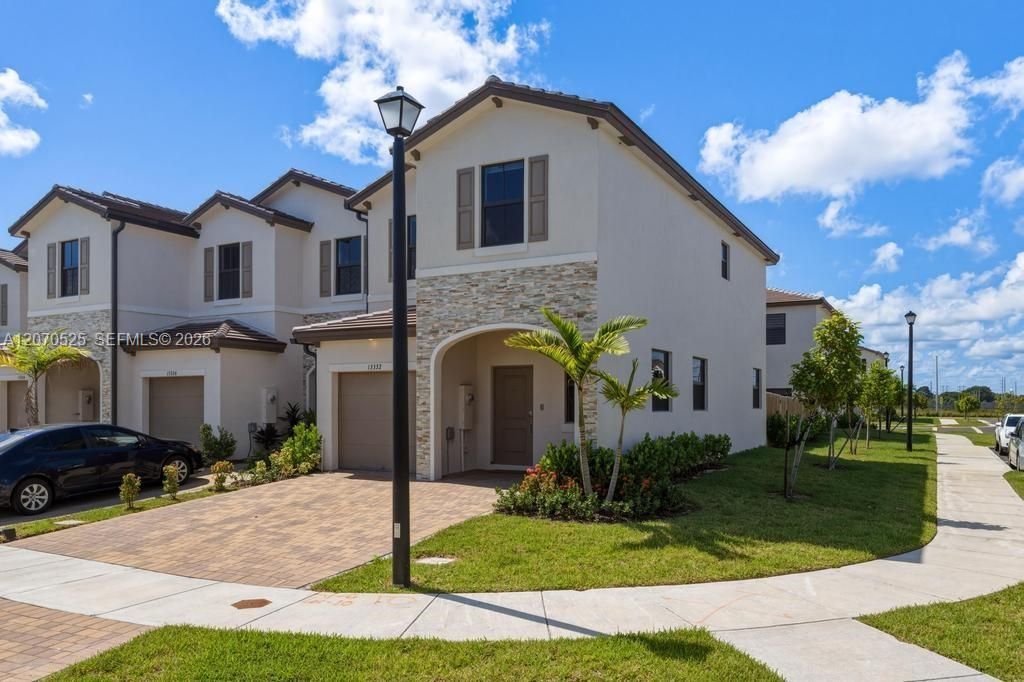13332 SW 234th Ter, Homestead, FL 33032 Photo