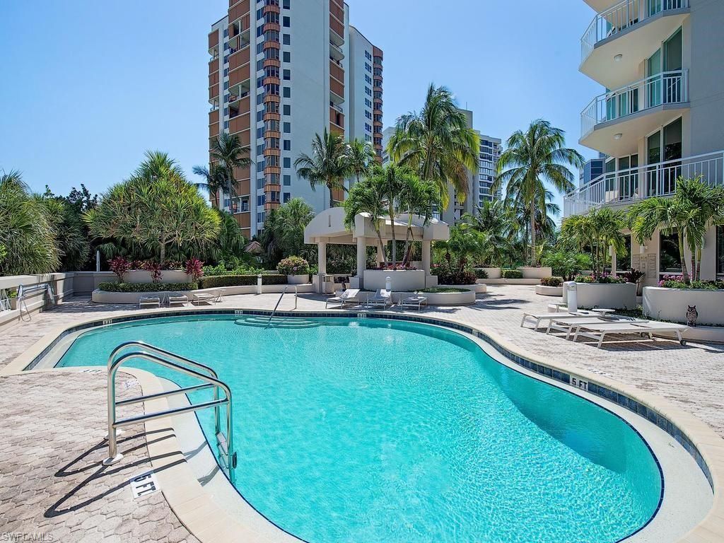 4255 Gulf Shore Blvd N, Unit 107, Naples, FL 34103 Photo