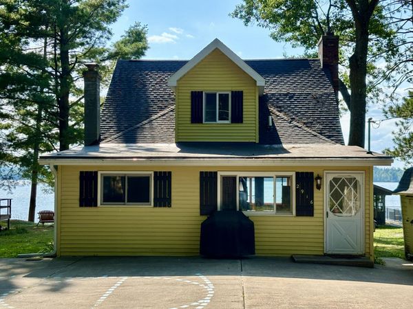 2916 N Portage Avenue, Grayling, MI 49738