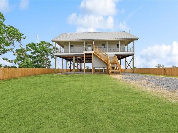 104 CARR Drive , Slidell, LA 70458