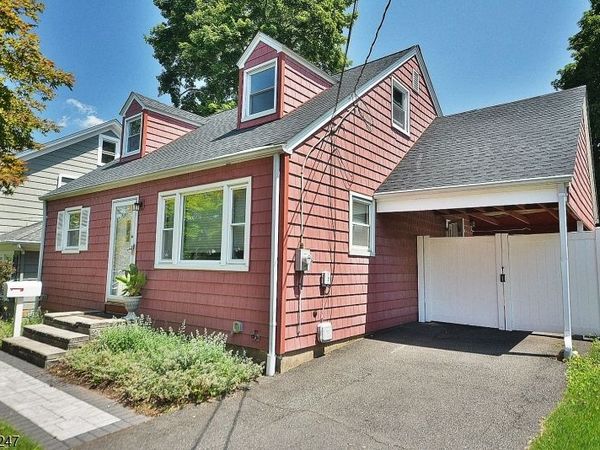 22 Center St, Bernardsville, NJ 07924