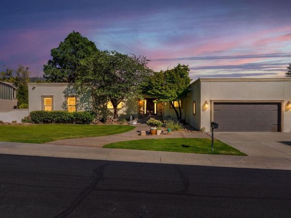 9806 Greenbrier Road NE, Albuquerque, NM 87111