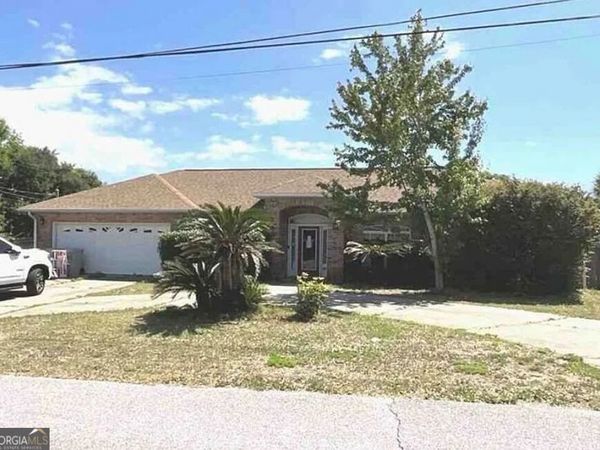1474 Oakhill Road, Gulf Breeze, FL 32563