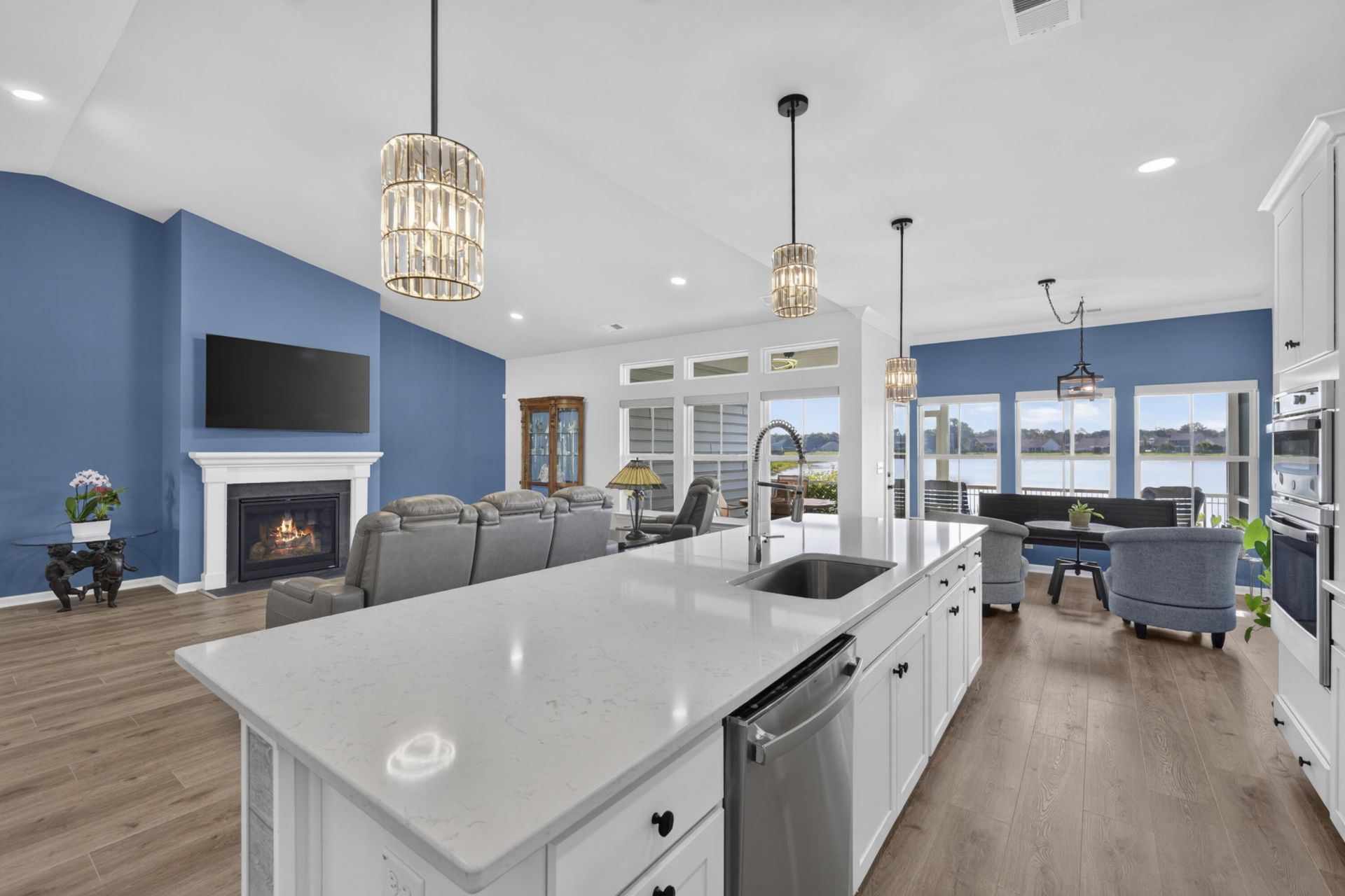 6988 Pumpkinseed Drive Photo 11