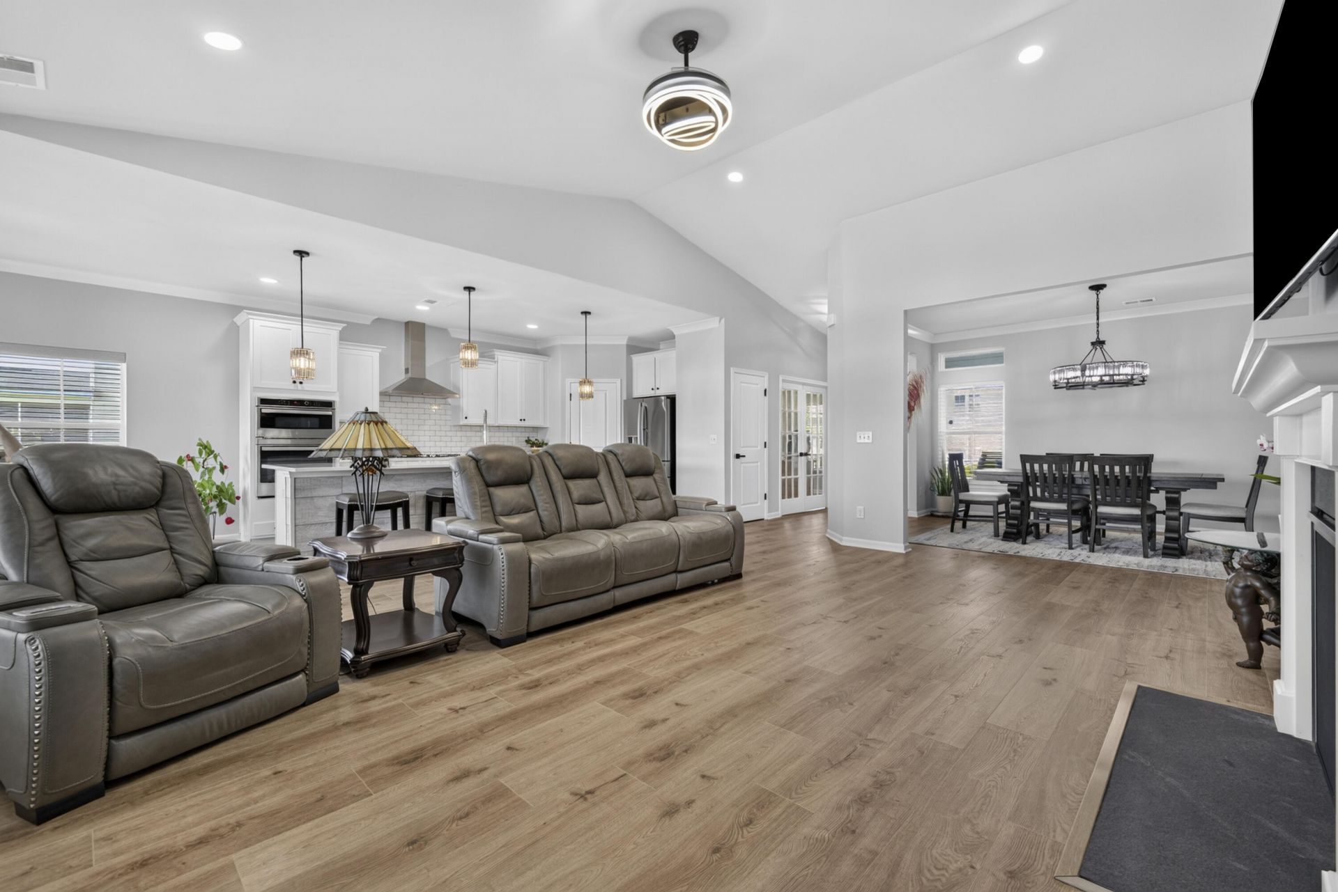 6988 Pumpkinseed Drive Photo 9