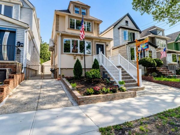 6472 80th Avenue , Glendale, NY 11385