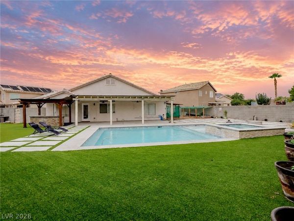 5320 Evergreen Meadow Avenue , Las Vegas, NV 89130