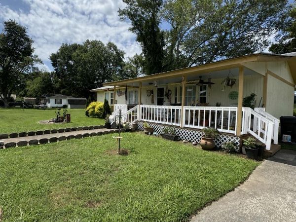 135 Pat Ashmore Lane, Scottsboro, AL 35768