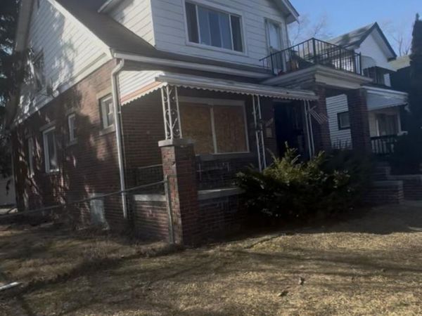15703 Snowden Street, Detroit, MI 48227