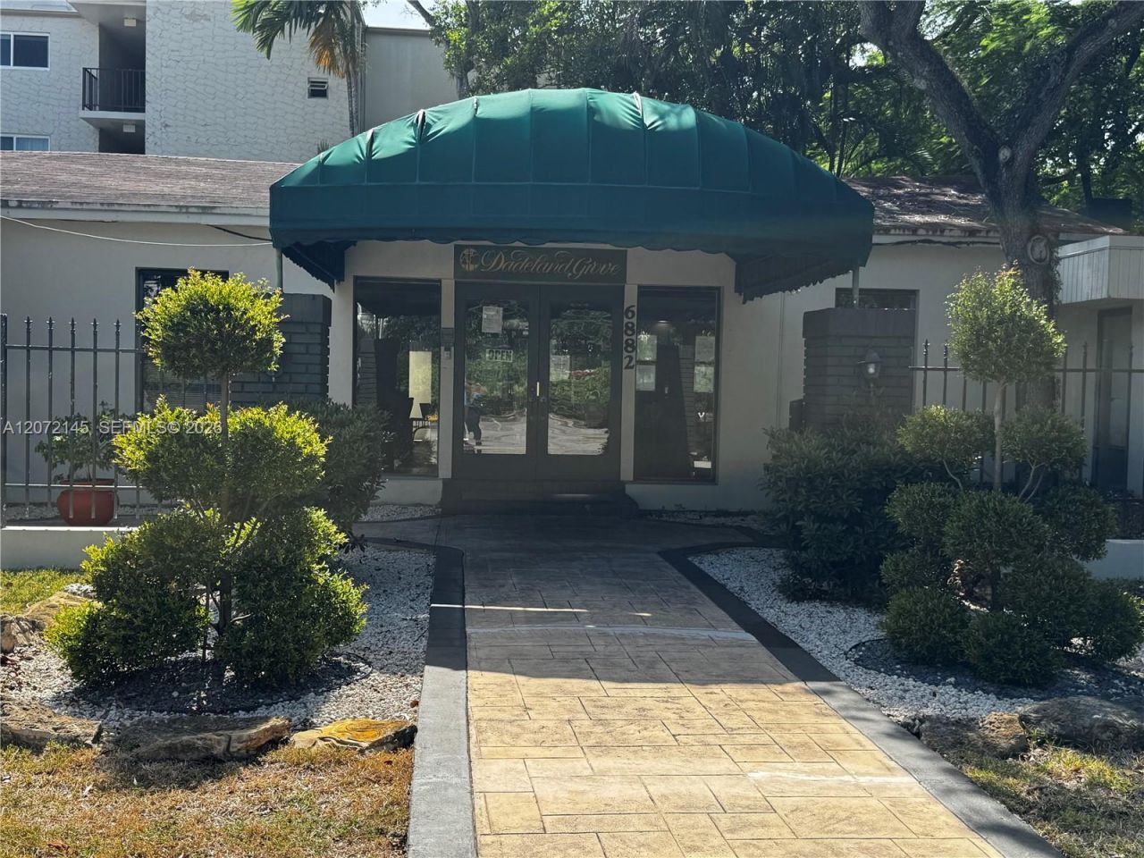6900 N Kendall Dr , Unit A403, Pinecrest, FL 33156 Photo