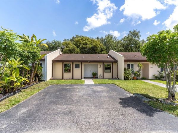 13962 SW 52 LN , Miami, FL 33175