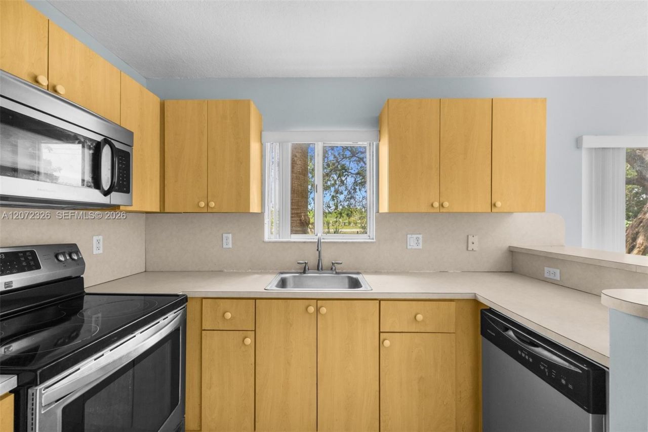 2930 SE 12th Rd , Unit 101-31, Homestead, FL 33035 Photo