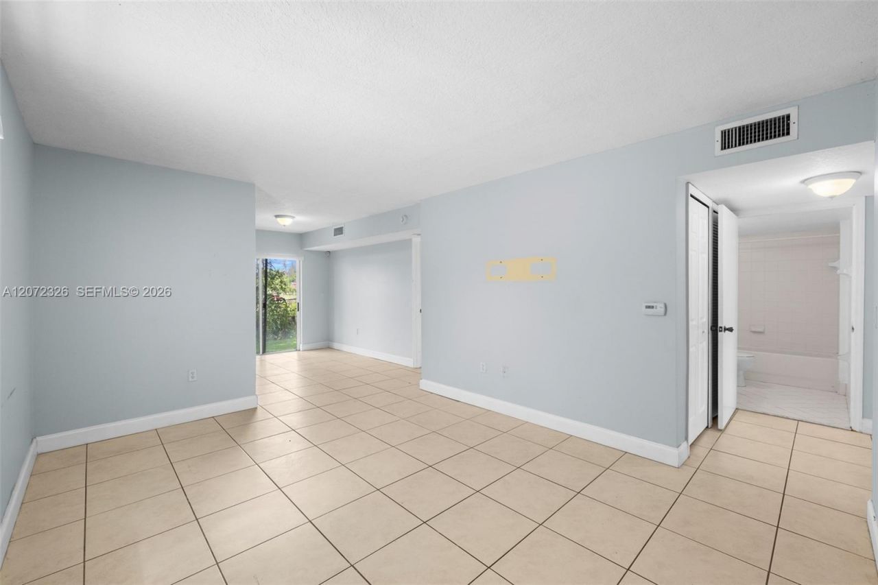 2930 SE 12th Rd , Unit 101-31, Homestead, FL 33035 Photo
