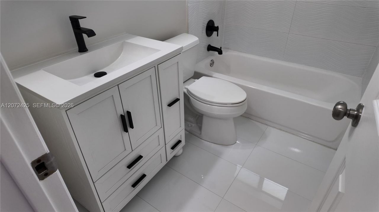 220 SW 80th Ave , Unit 220, Miami, FL 33144 Photo