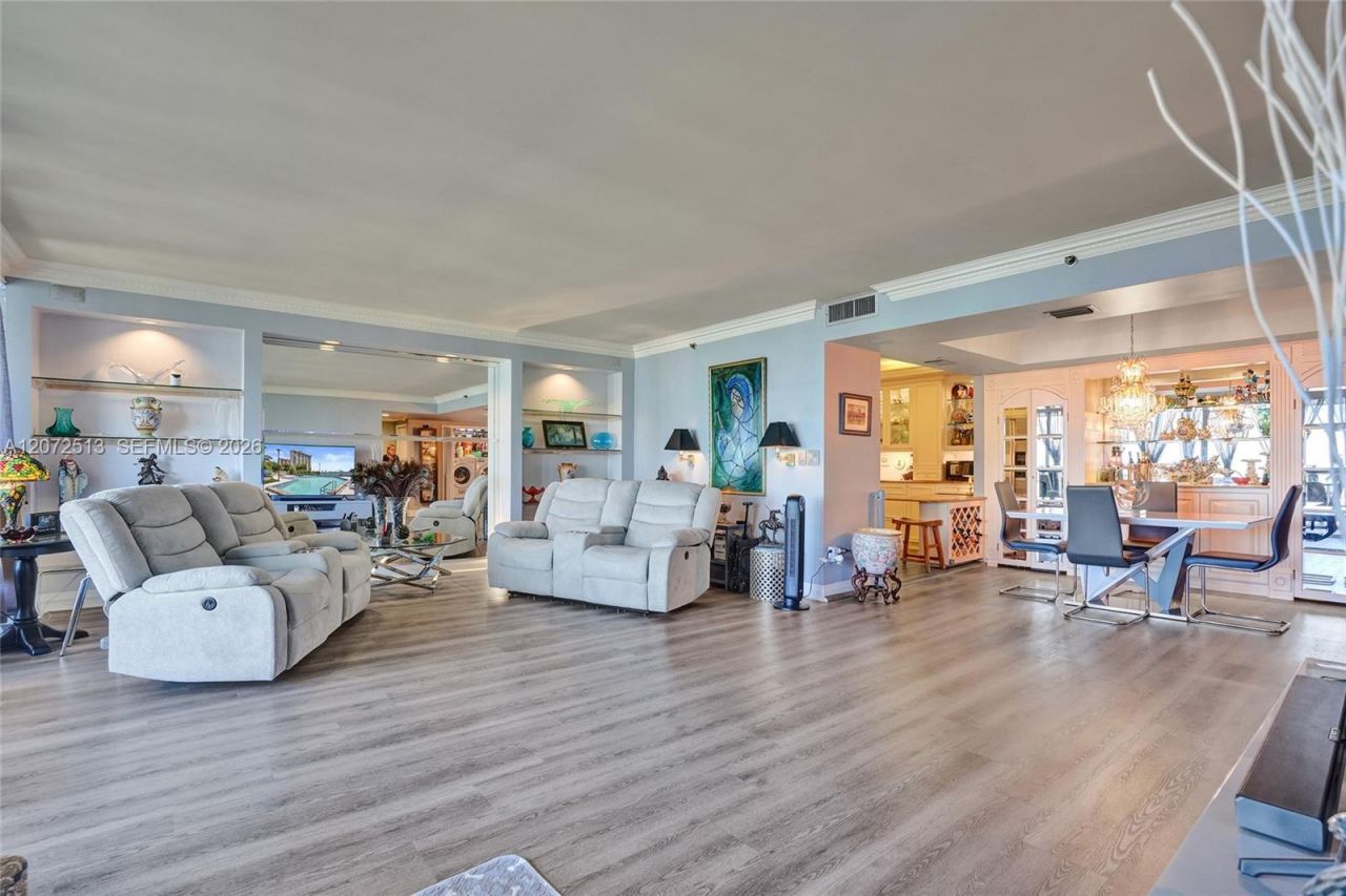 11113 Biscayne Blvd , Unit 1156, Miami, FL 33181 Photo
