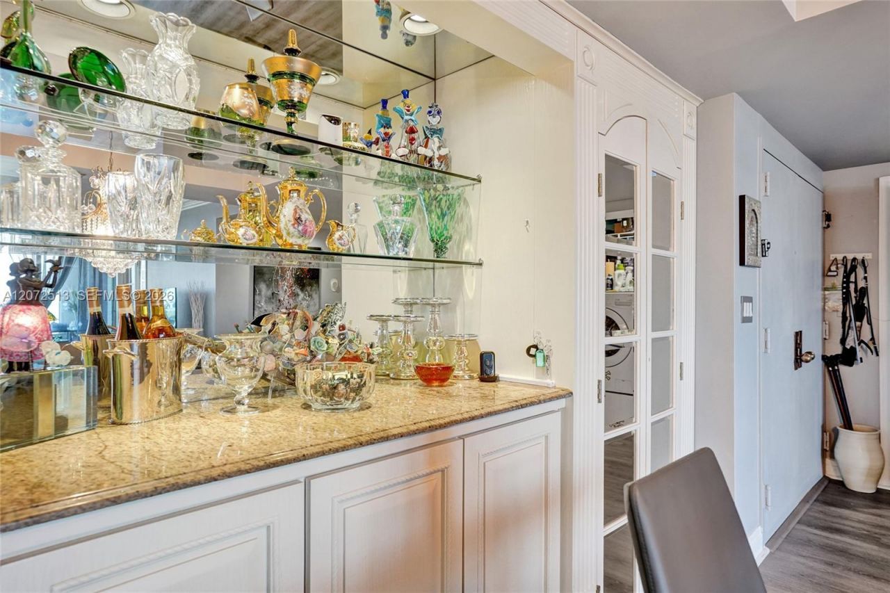 11113 Biscayne Blvd , Unit 1156, Miami, FL 33181 Photo