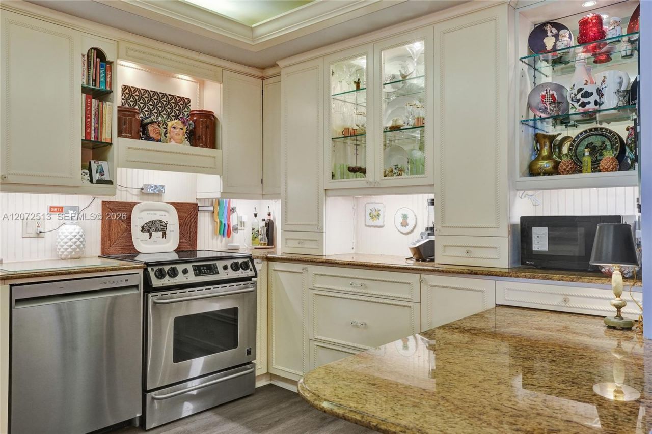 11113 Biscayne Blvd , Unit 1156, Miami, FL 33181 Photo