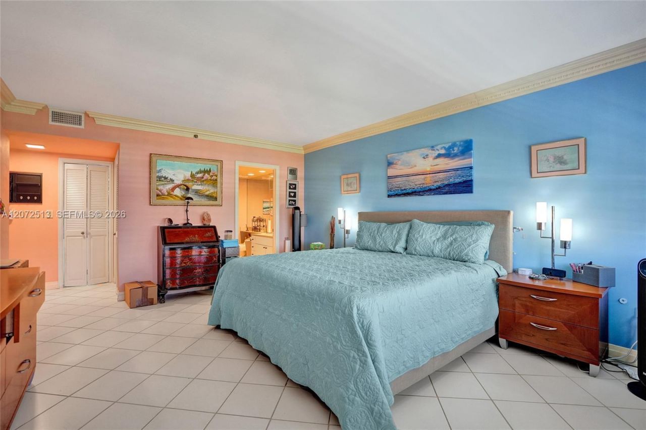11113 Biscayne Blvd , Unit 1156, Miami, FL 33181 Photo