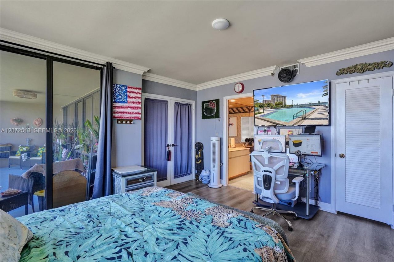 11113 Biscayne Blvd , Unit 1156, Miami, FL 33181 Photo