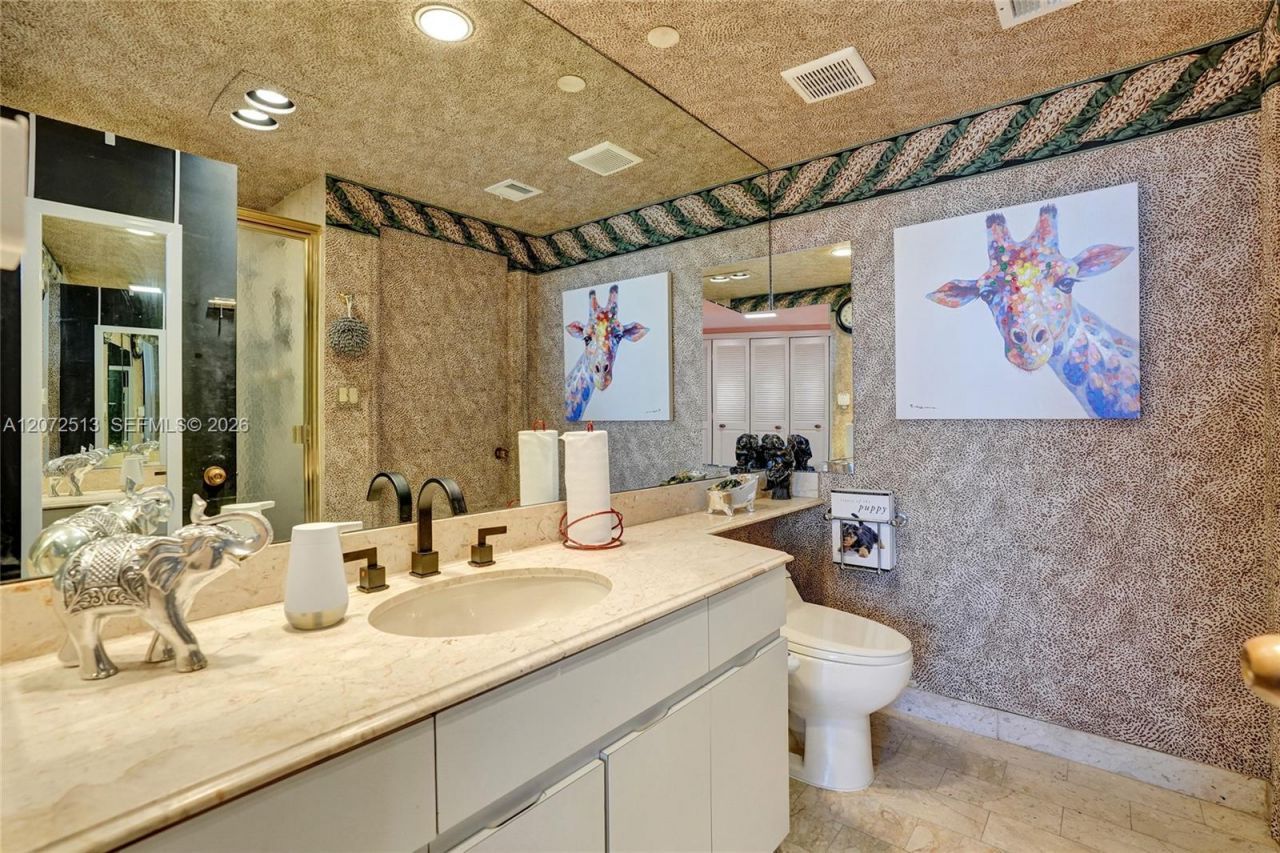 11113 Biscayne Blvd , Unit 1156, Miami, FL 33181 Photo