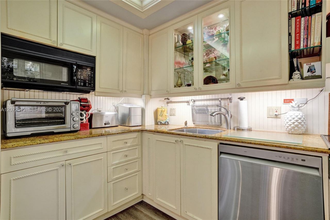 11113 Biscayne Blvd , Unit 1156, Miami, FL 33181 Photo