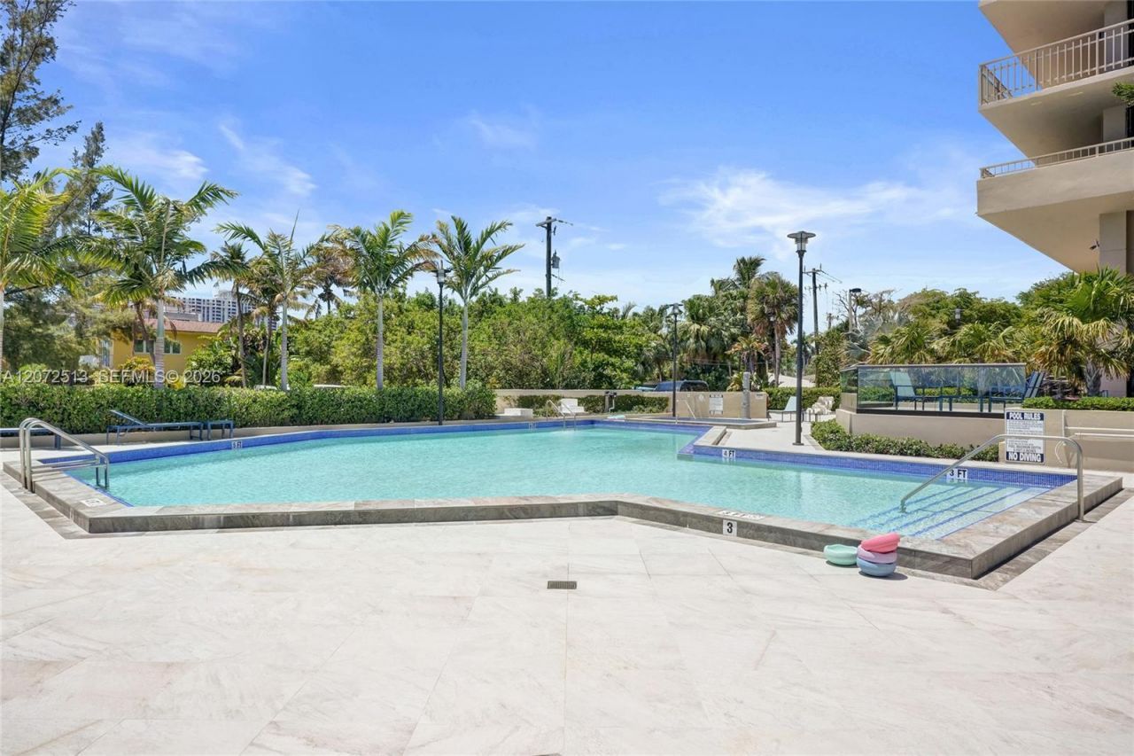 11113 Biscayne Blvd , Unit 1156, Miami, FL 33181 Photo