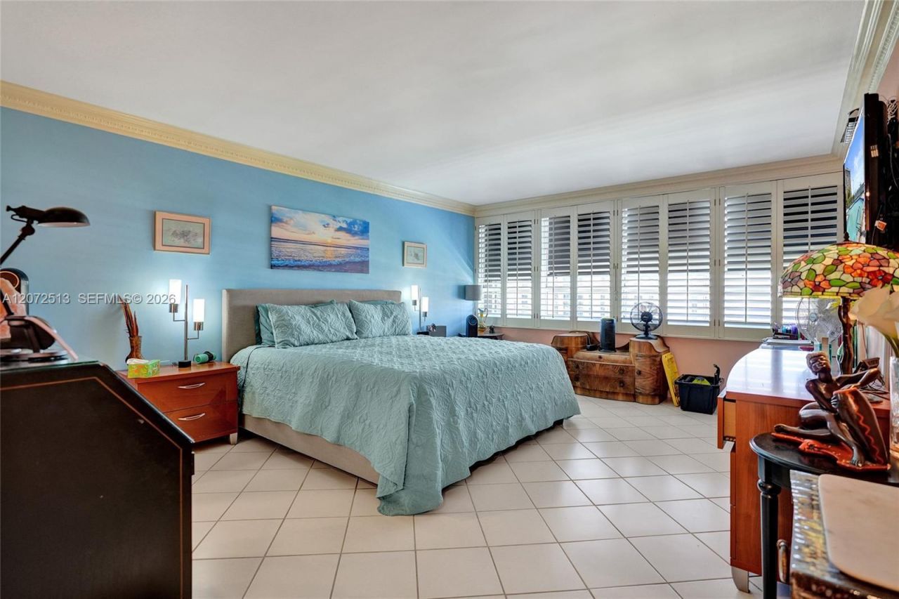 11113 Biscayne Blvd , Unit 1156, Miami, FL 33181 Photo