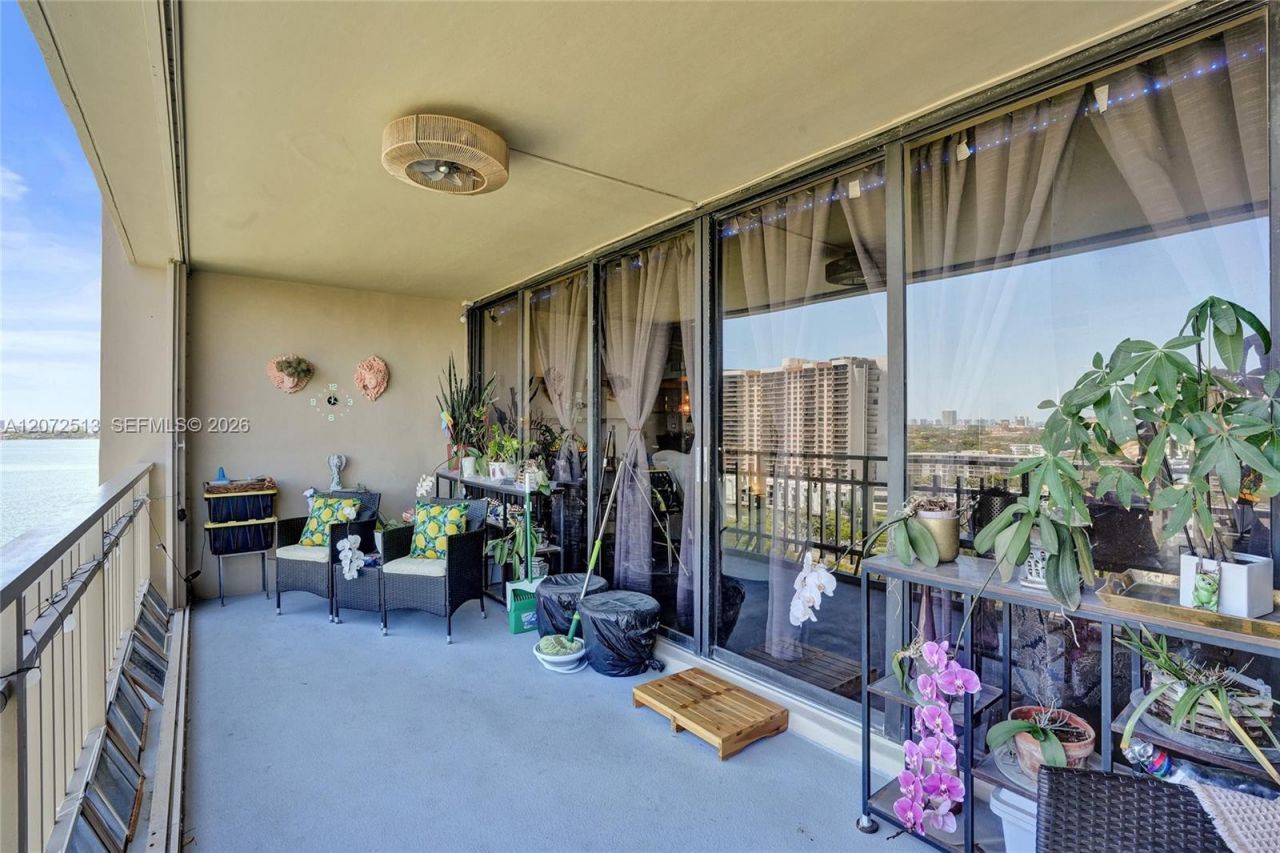 11113 Biscayne Blvd , Unit 1156, Miami, FL 33181 Photo