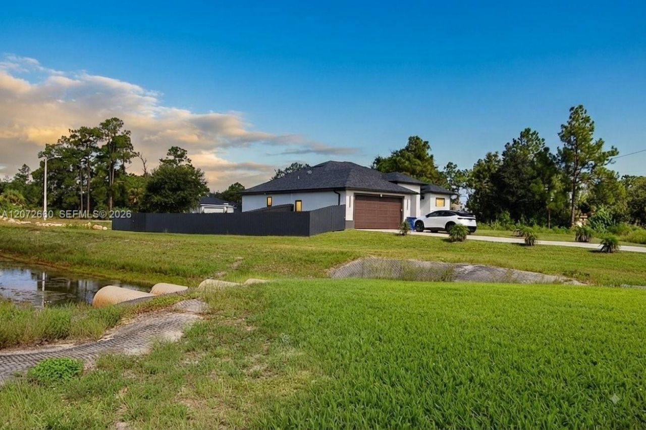 3705 N Sunshine Blvd N , Lehigh Acres, FL 33971 Photo