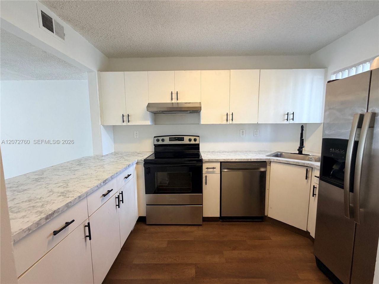 2710 W 76th St, Unit 206, Hialeah, FL 33016 Photo
