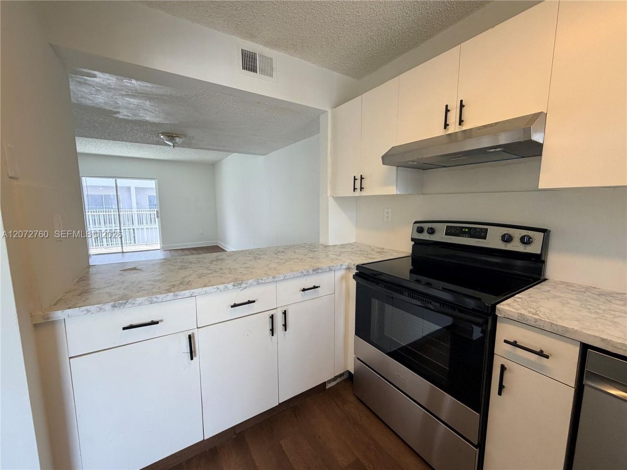 2710 W 76th St, Unit 206, Hialeah, FL 33016 Photo