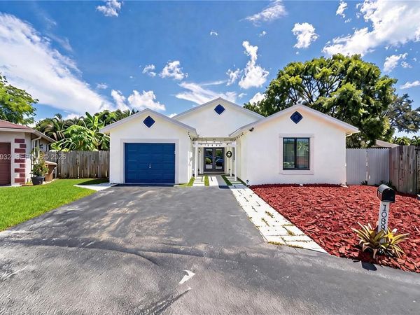 1038 SW 120th Way , Unit 1038, Davie, FL 33325