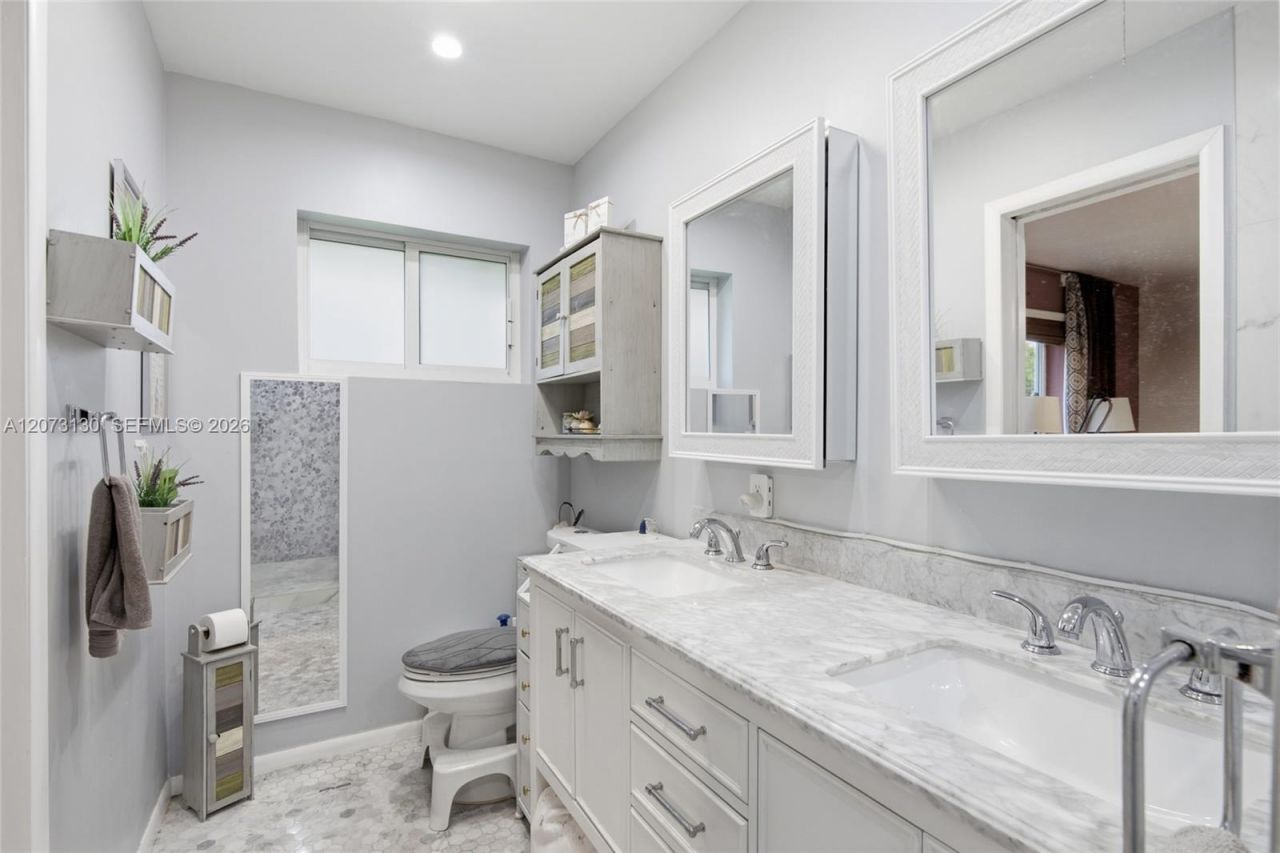 341 SW 54th Ave , Plantation, FL 33317 Photo