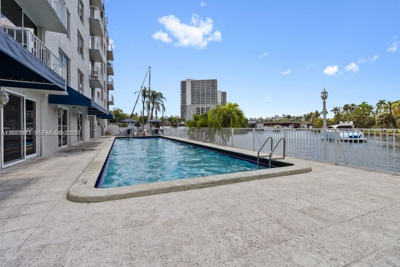 1720 NW N River Dr , Unit 602, Miami, FL 33125 Photo