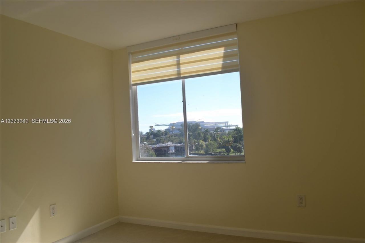 1720 NW N River Dr , Unit 602, Miami, FL 33125 Photo