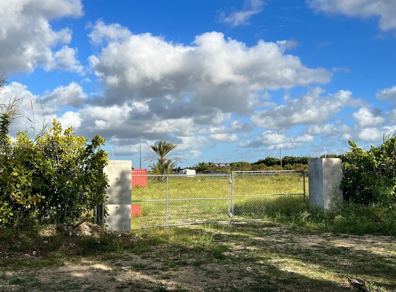 22135 SW 260th St, Homestead, FL 33031 Photo