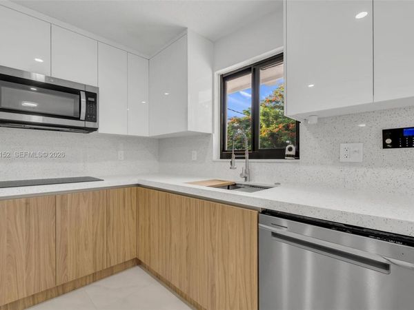 11815 SW 222nd St , Miami, FL 33170